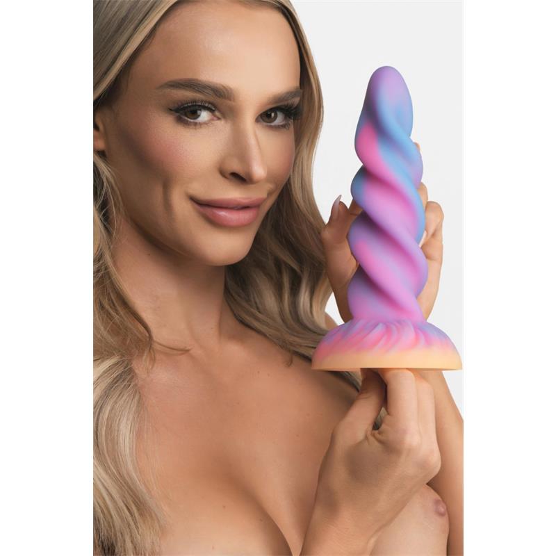glow-in-the-dark-unicorn-dildo-5.jpg