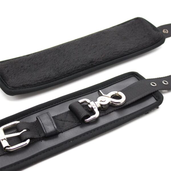 LEATHER HANDCUFFS WITH BIG HOOPS BLACK - IMAGE 3