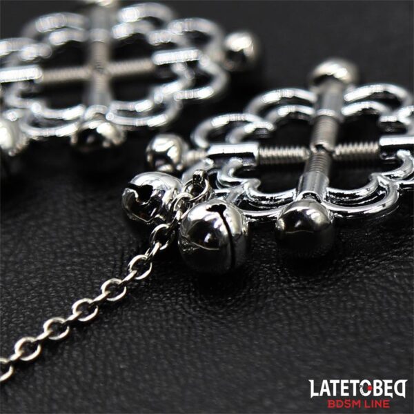 METAL FLOWER NIPPLE CLAMPS WITH CHAIN - IMAGE 3